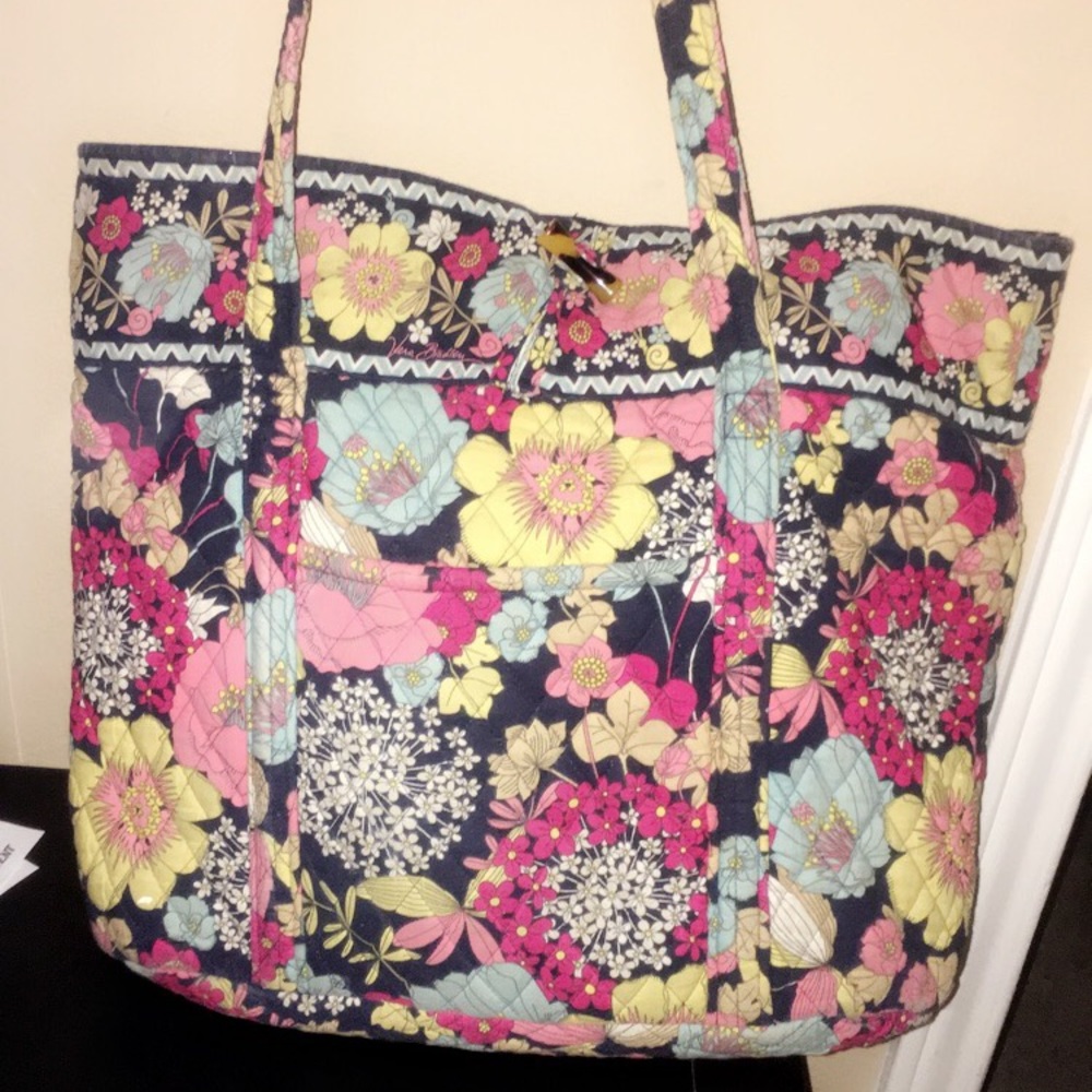 Vera Bradley tote